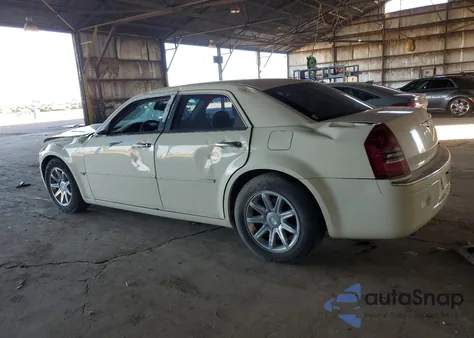 2006 Chrysler 300C z USA, uszkodzony, nr VIN 2C3KA63H46H107975